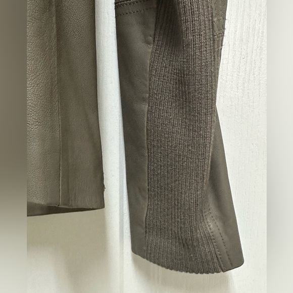 Vince Cargo Zip Lambskin Leather Jacket Gray Green Sz. Women’s XS - Picture 5 of 8